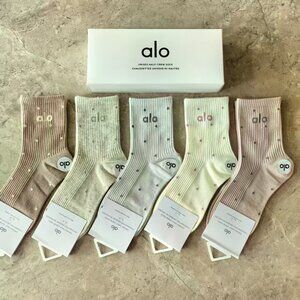 A12- ALO Yoga Women's Essential Pastel Polka Dot Half-Crew Socks 5-Pair Box Set